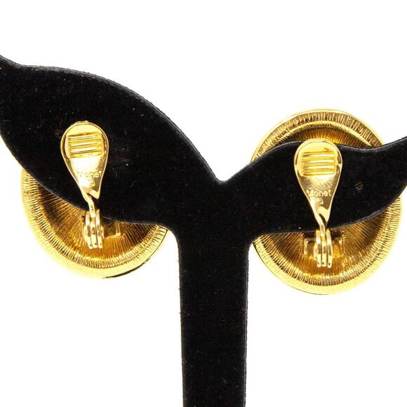 Vtg Signed MONET Gold Tone Cream Enamel Faux Pearl Large Oval Clip On Earrings - Picture 4 of 9